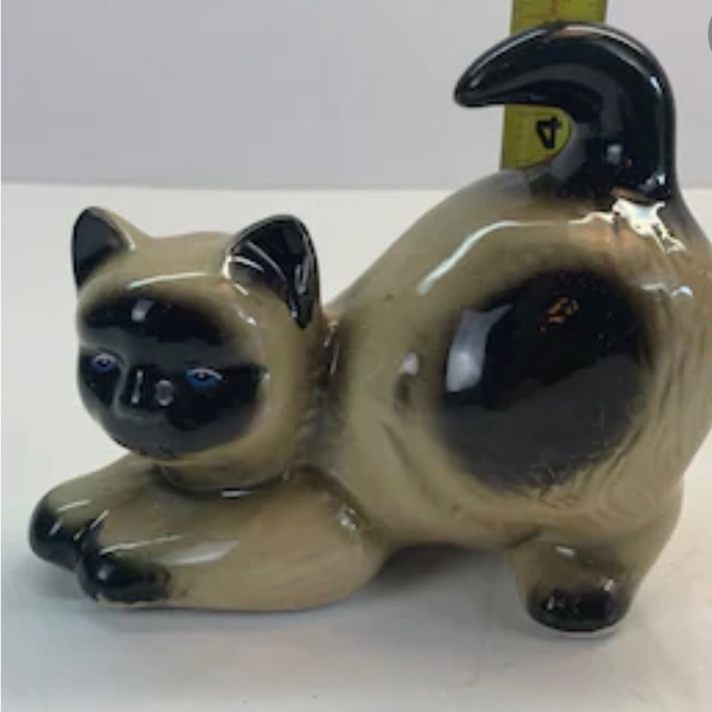 Vintage MCS Brazil Hand Crafted Collectibles Ceramic Siamese Kitten Cat.
